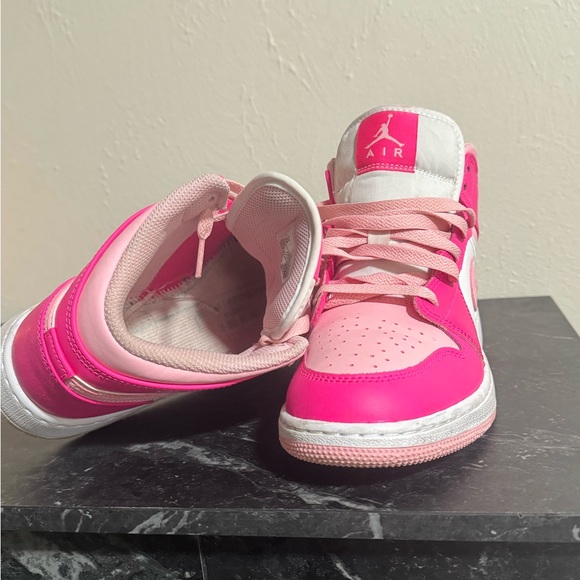 Jordan Women's Sneakers in Pink and White - Picture 5 of 9